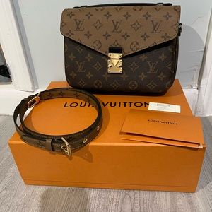Brand New - Louis Vuitton POCHETTE MÉTIS - Monogram Reverse (Purchased May 2021)